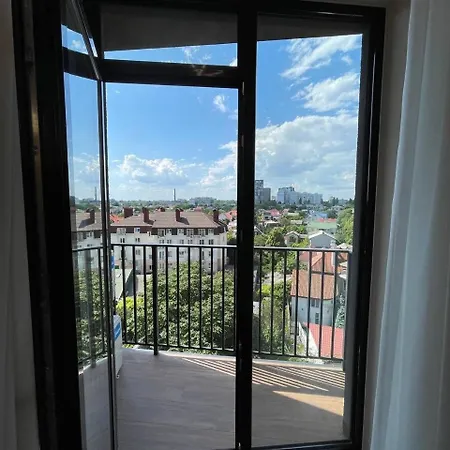 Royal Blue Marble Retreat & Panorama *