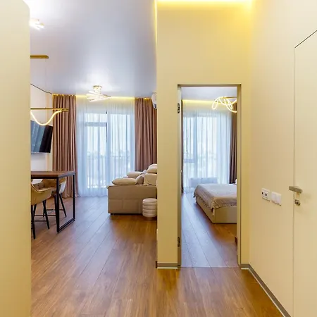 Royal Blue Marble Retreat & Panorama *